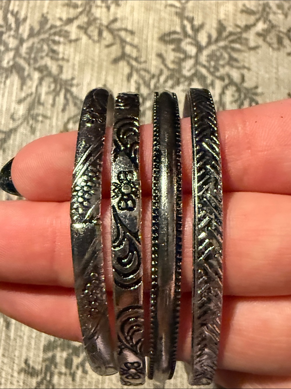 Intricate Floral Pattern Silver-Tone Bangle Set - Women Jewelry
